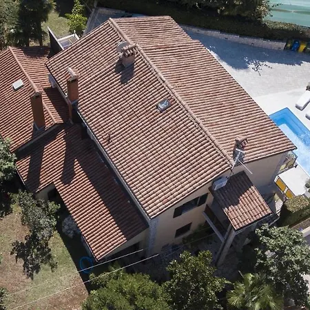 House Marcone - Pool Rovigno