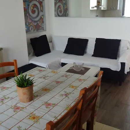House Marcone - Pool Appartamento