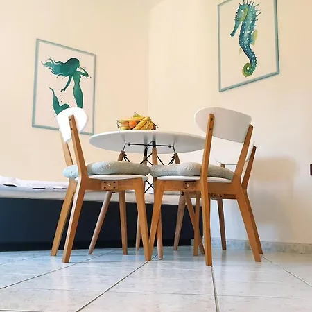 House Marcone - Pool شقة روفينج