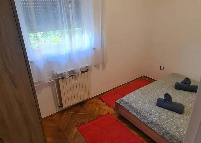 House Marcone - Pool Appartamento Rovigno